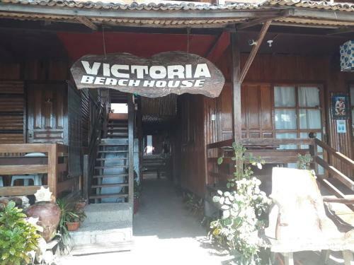 Hostal Victoria Beach House