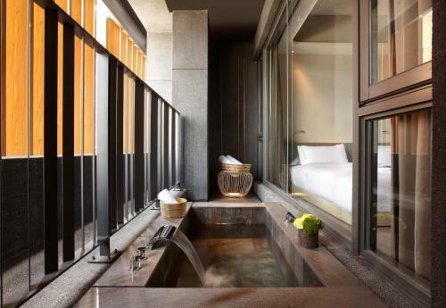 Hotel Wellspring By Silks