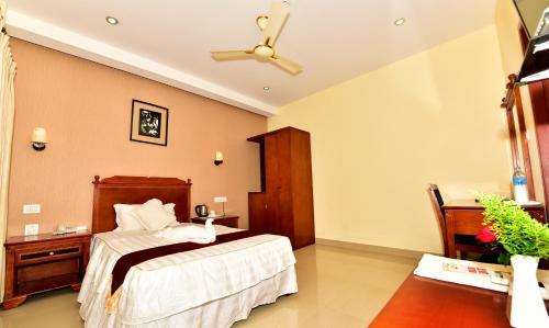 Hotel Athirappilly Residency