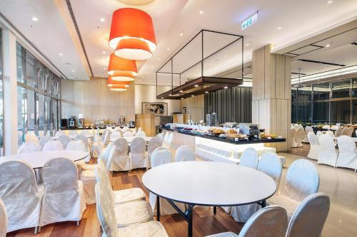 Naruwan Galaxy Hotel