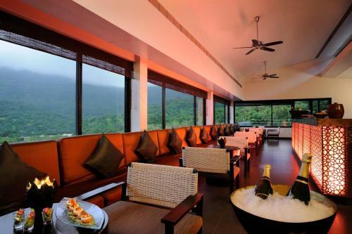 Hotel Hilton Shillim Estate Retreat And Spa
