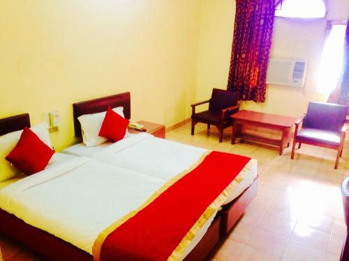 Lodge Hotel Ranjit Residency