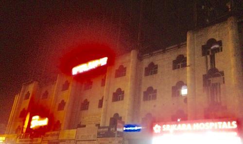 Lodge Hotel Ranjit Residency