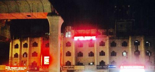 Lodge Hotel Ranjit Residency