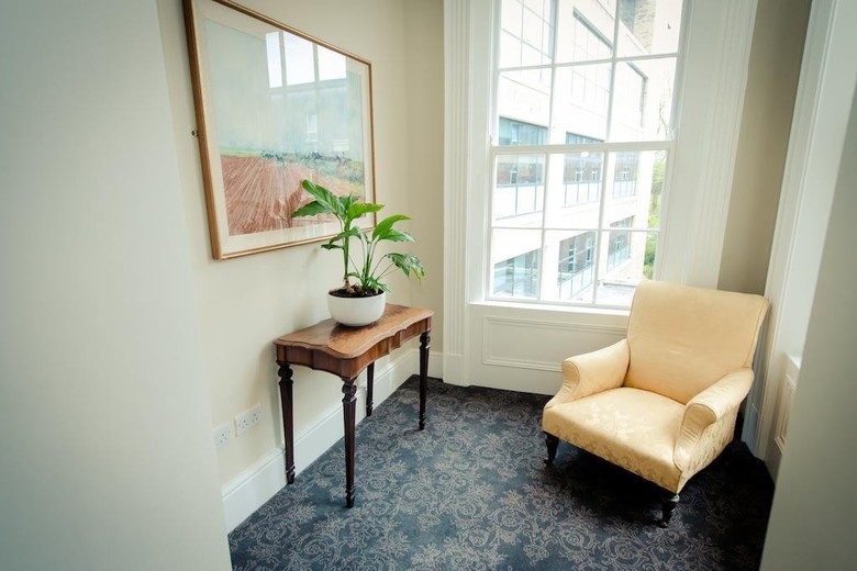 Hotel Albany House