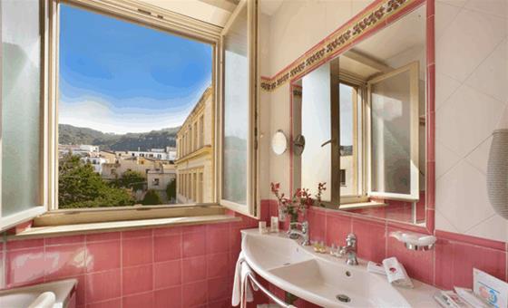 Hotel Grand Continental