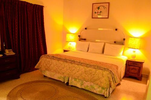 Hotel Sahara Dela Mer Inn