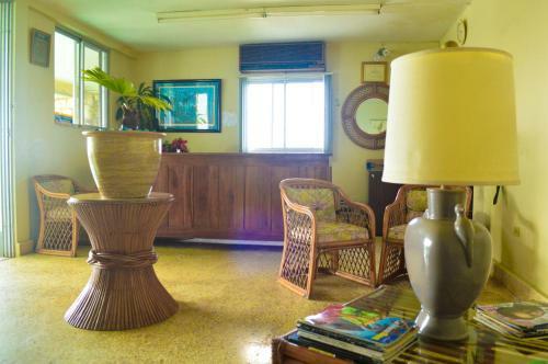 Hotel Sahara Dela Mer Inn