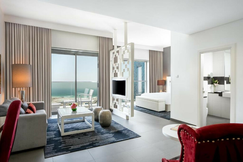 Hotel The First Collection Marina