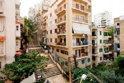 The Grand Meshmosh Hotel