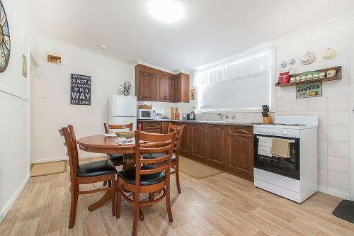 Villa Stoneleigh Cottage Bed And Breakfast
