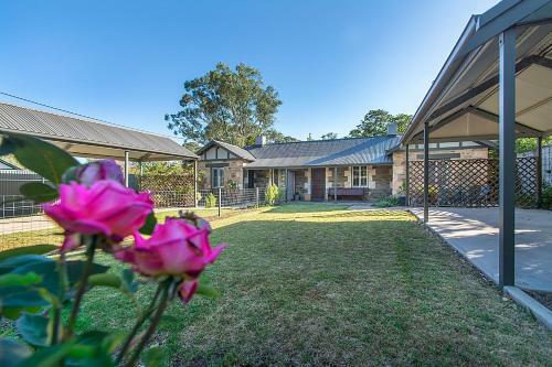 Villa Stoneleigh Cottage Bed And Breakfast