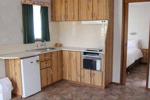 Avondel Caravan Park
