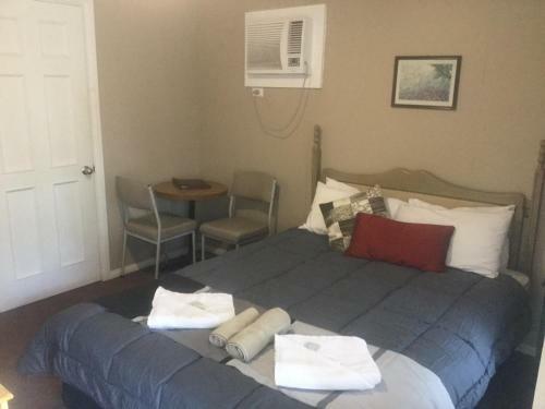 Village Motor Inn