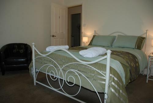Gloucester On Avon Bed And Breakfast