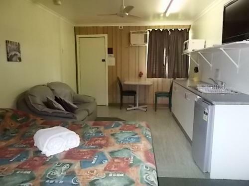 Oakridge Motel Tourist Park