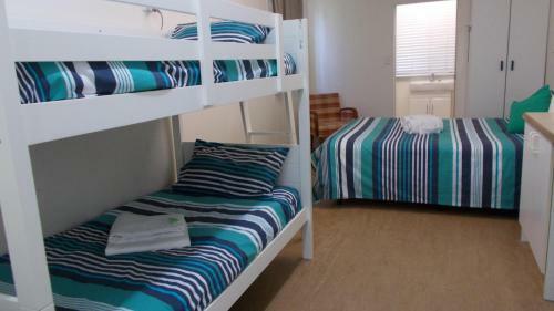 Oakridge Motel Tourist Park