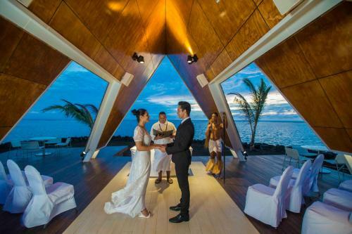 Hotel Taumeasina Island Resort