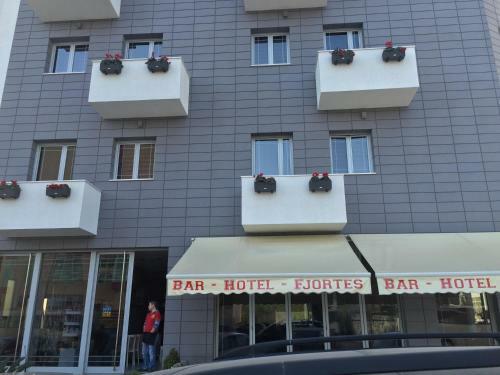 Fjortes Hotel