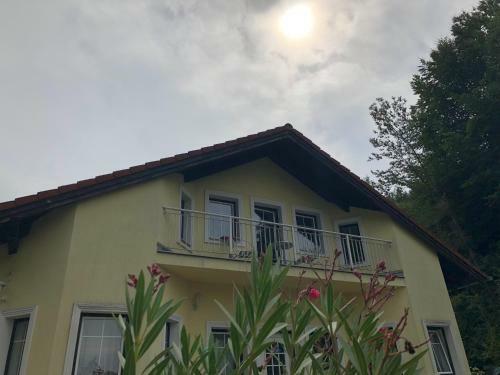 Das Gelbe Haus