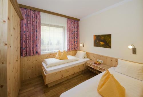 Ski In Ski Out Hotel Unterellmau