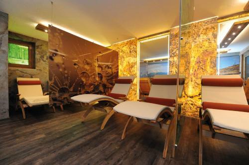 Ski In Ski Out Hotel Unterellmau