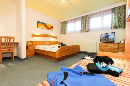 Hotel Heli's B & B