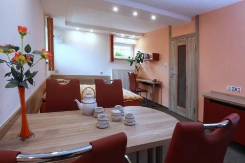 Hostal Wellness Penzion Pod Rozhlednou