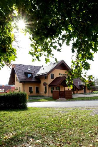 Hostal Wellness Penzion Pod Rozhlednou