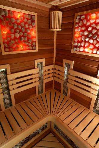 Hostal Wellness Penzion Pod Rozhlednou