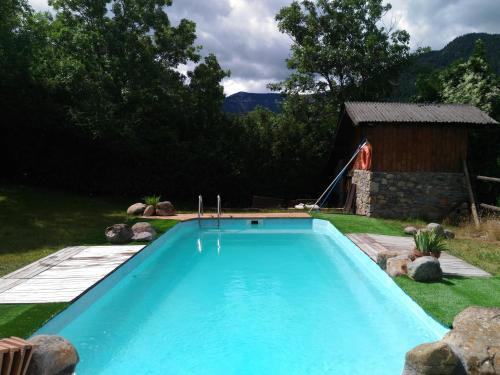 Albergue Col�nies Cad�