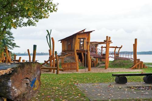 See- Und Waldresort Gr�bern