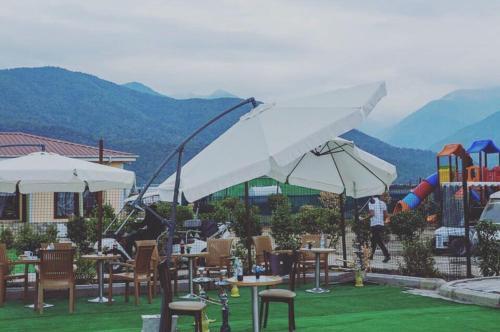 Hotel Paradise Investment Resort