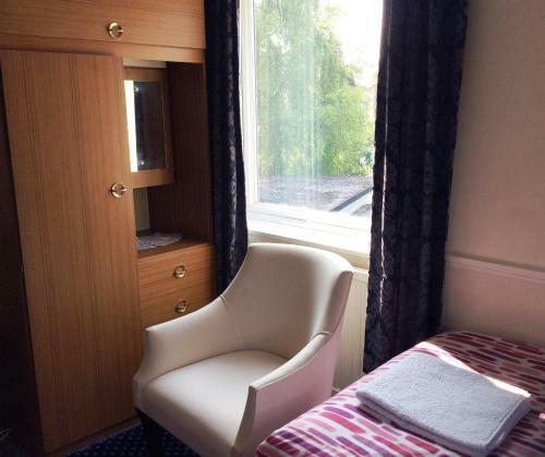 Hostal Cotefields B&B