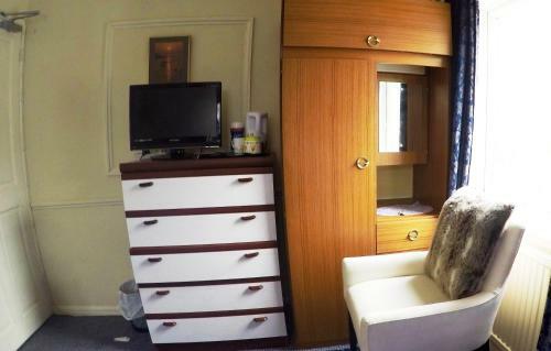 Hostal Cotefields B&B