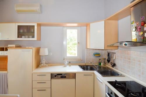 Apartment In Banjole With Two-bedrooms 3