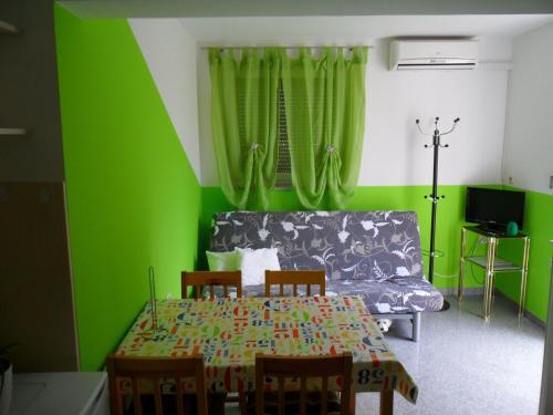 Apartment In Petrcane With One-bedroom 1