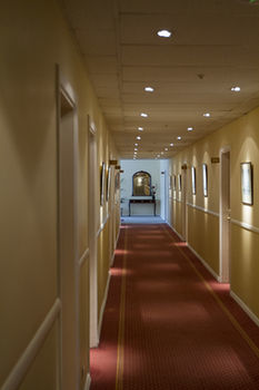 Sarunas Hotel