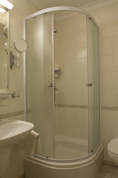Sarunas Hotel