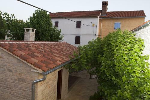Apartment Jezenj