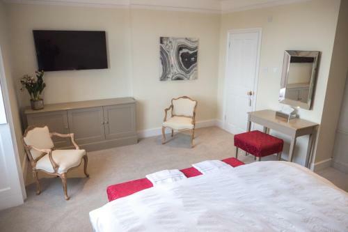 Hostal Broadway House Luxury Serviced Rooms