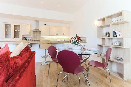Tidemill House Apartment