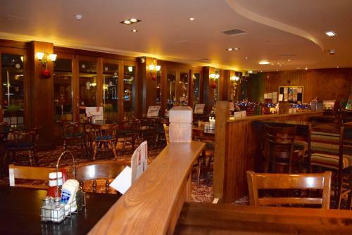 Hotel The Golden Acorn Wetherspoon