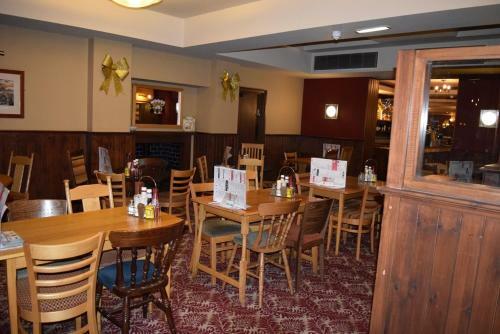 Hotel The Golden Acorn Wetherspoon
