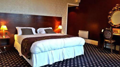 The Foley Arms Hotel