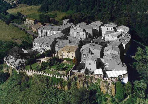 Borgo Di Ceri B&B