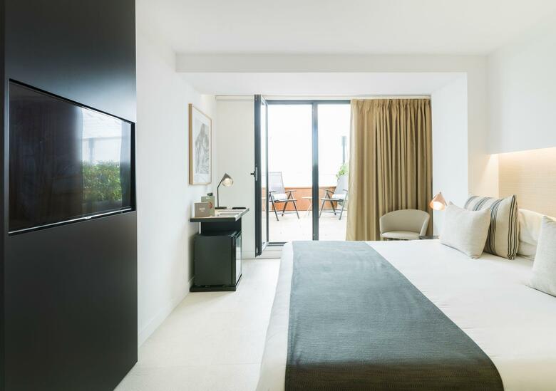 Nakar Hotel