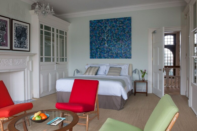 Bed & Breakfast River Arts Club