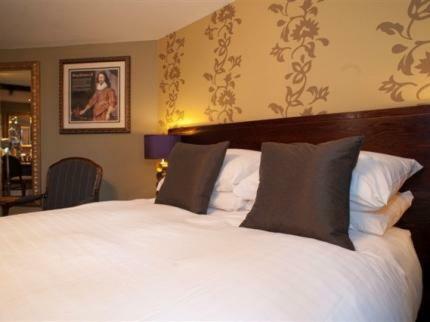 Hotel The Hatchet Inn