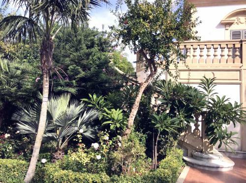 Charming Apartment With Pool And Garden